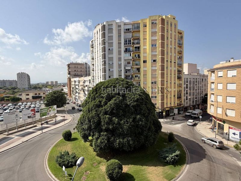 Foto cf65d3e8-7d92-403c-b3d3-55ee655b53be. Lloguer pis amb aparcament a Casco Urbano Vinaròs
