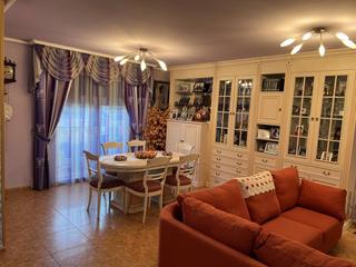 Maison jumelée à Les Salines. Casa adosada en venta en les salines