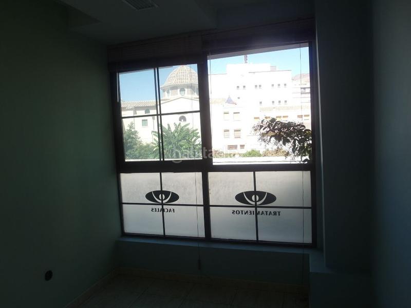 Foto 445eb674-bd5f-439a-aeda-3442cf37981c. Location local commercial dans Orihuela ciudad Orihuela