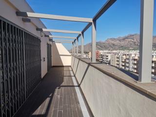 Àtic  Calle oriolanos ausentes. Dos áticos dúplex de calidad superior