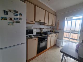 Miete Etagenwohnung  Calle poeta vergaguer