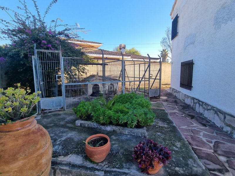 Foto a3de4d8d-e35d-44d7-b904-78404ede2347. Casa amb calefacció aparcament a Madrigal Villarreal / Vila - real