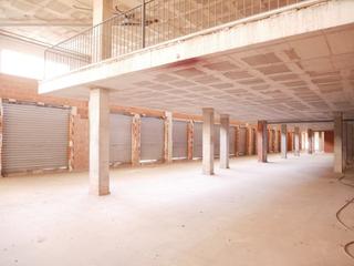 Local Comercial a Fraternidad. Local obra nueva diáfano y con altillo en zona acacias de elda