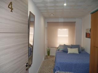Miete Etagenwohnung  Calle rosales. Alquiler de habitaciones en vivienda compartida en elda .