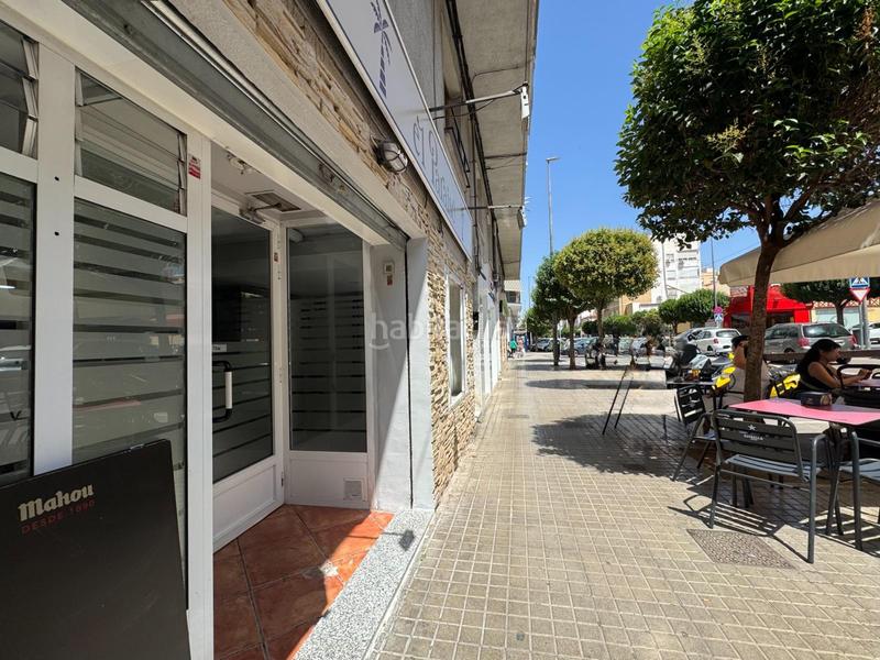 Foto 5f2cb8ba-0d89-40df-b1f6-0cb4f2d73487. Lloguer local comercial a Petrer