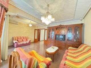 Etagenwohnung  Carrer pizarro. Amplio segundo piso en zona avenida de madrid en petrer