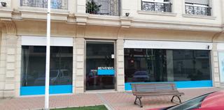 Office space  Calle mayor. Excelente local comercial. divisible.