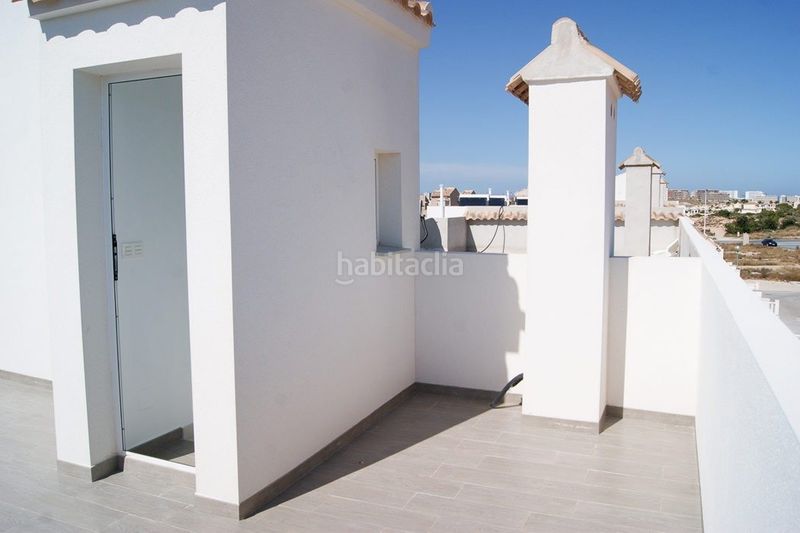 Foto 1a128d43-97e2-4531-b562-f843a35ea54b. Dúplex amb aparcament piscina a Monte y Mar Santa Pola
