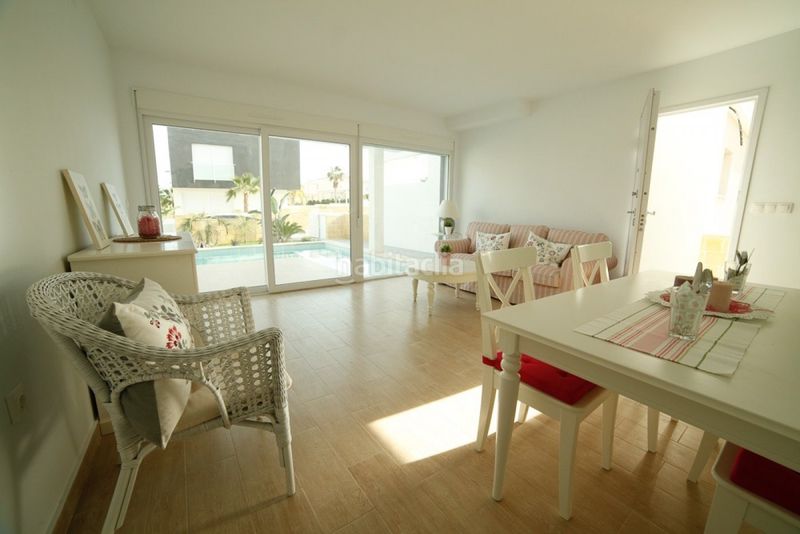 Foto a0c2b05d-e8d1-4c35-8ab4-7f863611d82e. Xalet amb calefacció aparcament piscina a Monte y Mar Santa Pola