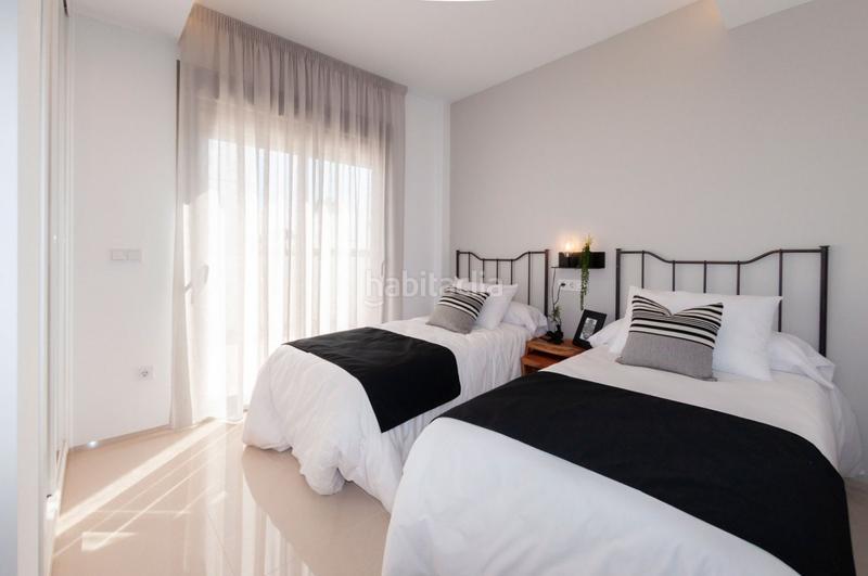 Foto 70428cd0-1fe3-47e7-b195-f5a62fbc2134. Chalet avec chauffage parking piscine dans Centro Alcázares (Los)