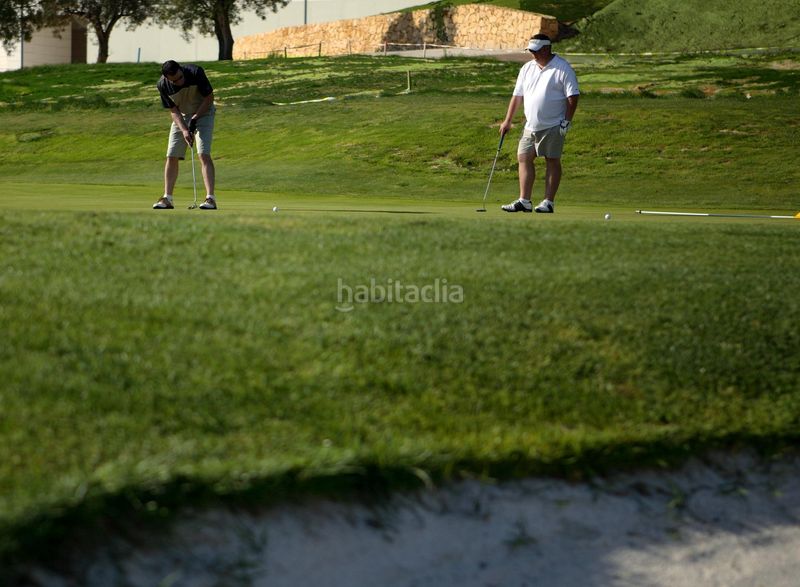Foto b3fc81f6-0b08-43b0-80c0-20e0fd8b4b47. Dúplex amb calefacció aparcament piscina a Monforte del Cid