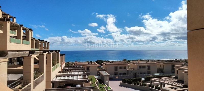 Foto 03fc2d9e-a2c9-4575-b333-be71e1acce10. Apartamento  2 dormitorios y 2 baños gran terraza con vistas 1 linea piscina garaje y trastero en Elche / Elx