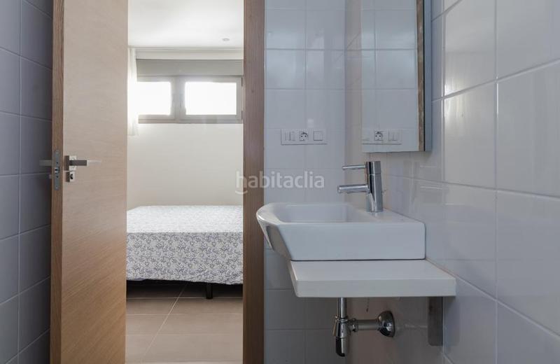 Foto 67dce378-007b-46c5-b53f-b2e065b38b7a. Apartamento  2 dormitorios y 2 baños gran terraza con vistas 1 linea piscina garaje y trastero en Elche / Elx