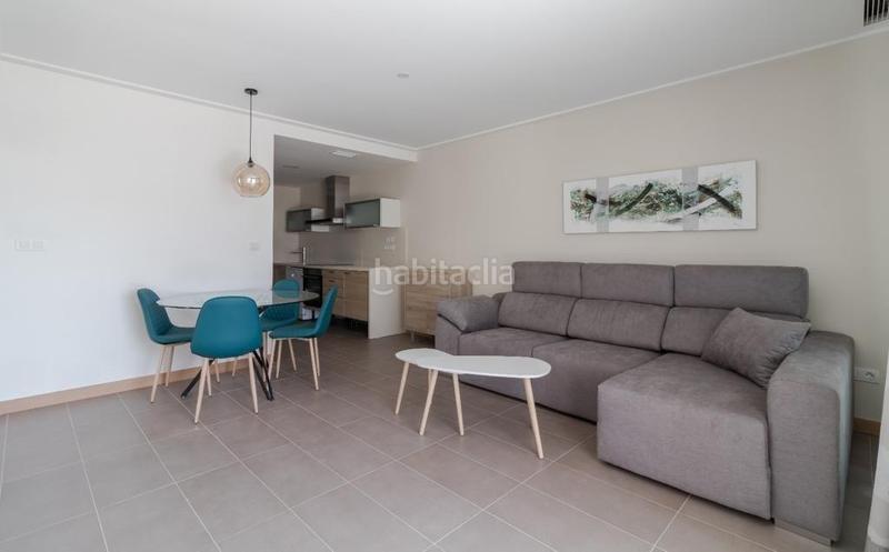 Foto b3de7f36-32b9-414a-ad10-f5eb2b4e9163. Apartamento  2 dormitorios y 2 baños gran terraza con vistas 1 linea piscina garaje y trastero en Elche / Elx