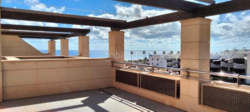 Foto d091cfe4-fb11-4e9c-ae15-e4dc147de707. Apartamento  2 dormitorios y 2 baños gran terraza con vistas 1 linea piscina garaje y trastero en Elche / Elx