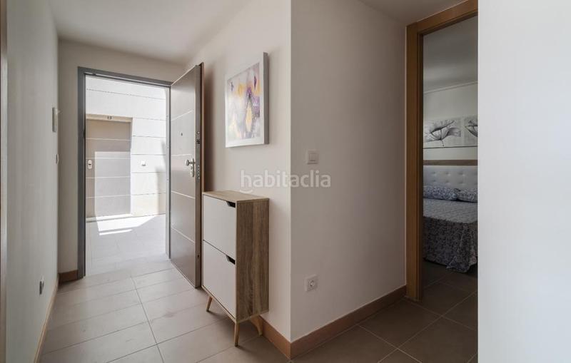 Foto e32b2cda-2550-42ac-82fd-3f8e7a6d8e66. Apartamento  2 dormitorios y 2 baños gran terraza con vistas 1 linea piscina garaje y trastero en Elche / Elx