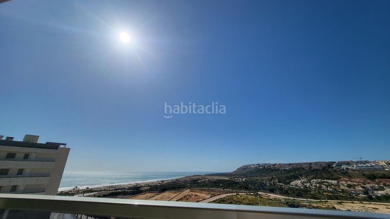 Foto 9cf42524-6ce7-4515-bce2-3138db5cd52c. Apartament amb calefacció aparcament piscina a Los Arenales del Sol Elche / Elx