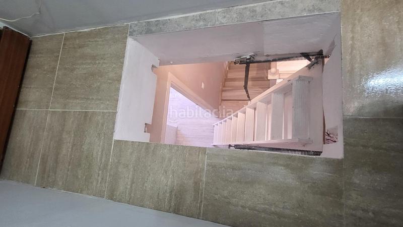 Foto 11cda1f9-fbde-41bd-b1ca-88fb6e380521. Casa bungalow duplex reformado de 2 dormitorios con jardines y terrazas en urb. con piscina y vistas en Elche / Elx