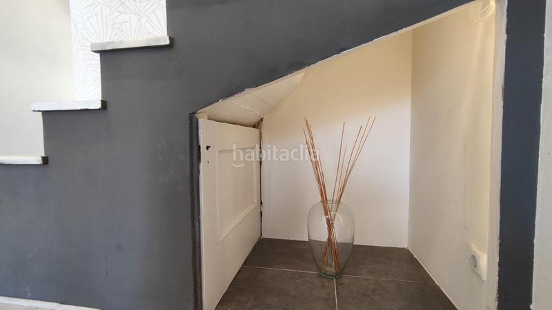 Foto f11d67d0-ddfe-4f5a-85cb-8294a2eade51. Casa bungalow duplex reformado de 2 dormitorios con jardines y terrazas en urb. con piscina y vistas en Elche / Elx