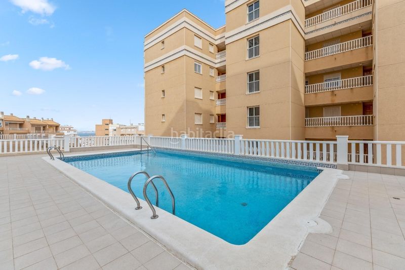 Foto 161e2986-8a7e-4d20-a034-b1e829a87314. Apartament amb aparcament piscina a Los Arenales del Sol Elche / Elx