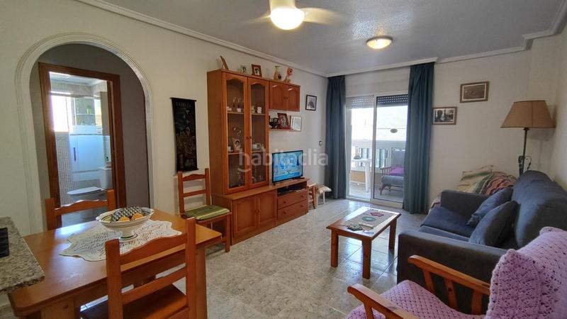Foto 254b04f8-4f30-4f0c-81a0-b1b0dc0ce7a8. Apartamento  bajo esquina de 2 dorm en urb con piscina y terraza y entrada independiente de la escalera común en Elche / Elx