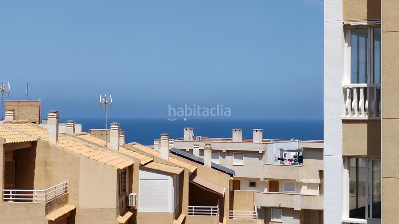 Foto 7b79d633-5c35-45ee-a75d-cbb9bc0458c0. Apartamento  bajo esquina de 2 dorm en urb con piscina y terraza y entrada independiente de la escalera común en Elche / Elx