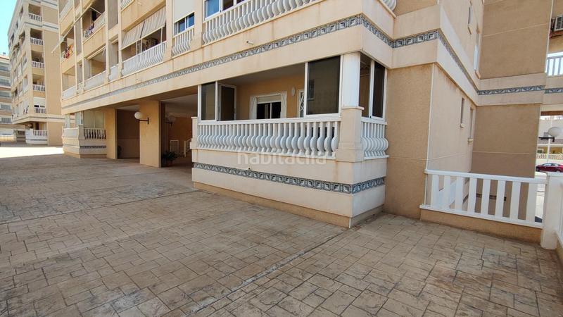 Foto 9b62e7ce-277b-404a-a3f2-de9dbe3fe9d2. Apartamento  bajo esquina de 2 dorm en urb con piscina y terraza y entrada independiente de la escalera común en Elche / Elx