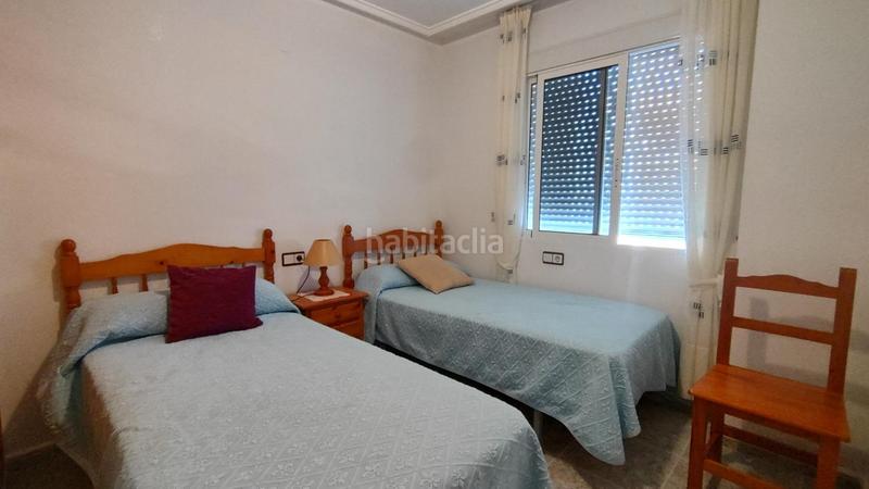 Foto a3485228-47db-45f5-875c-0578cbe0c724. Apartamento  bajo esquina de 2 dorm en urb con piscina y terraza y entrada independiente de la escalera común en Elche / Elx