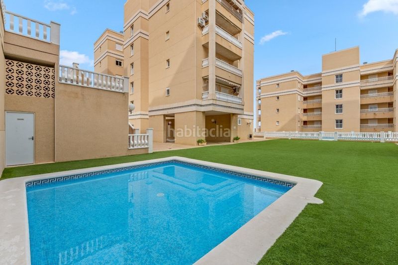 Foto c3354e3a-8106-4b0e-9103-de8b3105af16. Apartament amb aparcament piscina a Los Arenales del Sol Elche / Elx