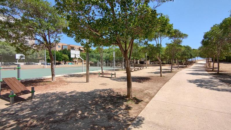 Foto 893b2c87-a250-4b1d-83c7-0ae56c166f68. Rez-de-chaussée avec parking piscine dans Los Arenales del Sol Elche / Elx