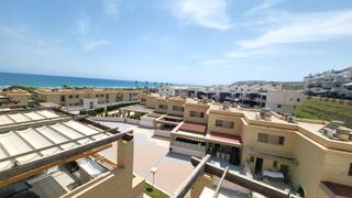 Apartament a Los Arenales del Sol. Apartamento 2 dormitorios y 2 baños gran terraza con vistas  1 l