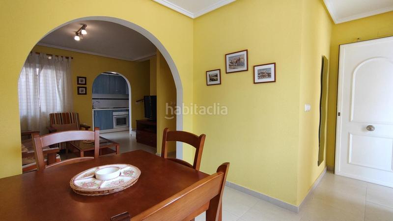 Foto 2f3cbc0a-a1e5-46a0-a63e-da9d22e68163. Dúplex  3 dormitorios y 2 baños con solarium y sótano en urb con piscina comunitaria en gran alacant en Santa Pola