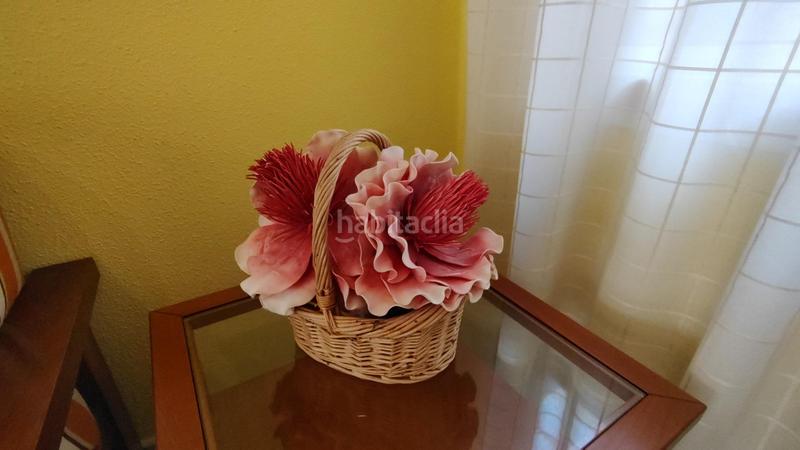 Foto 4ce21be5-30fd-4e2e-b5c1-047c86397ddc. Dúplex  3 dormitorios y 2 baños con solarium y sótano en urb con piscina comunitaria en gran alacant en Santa Pola