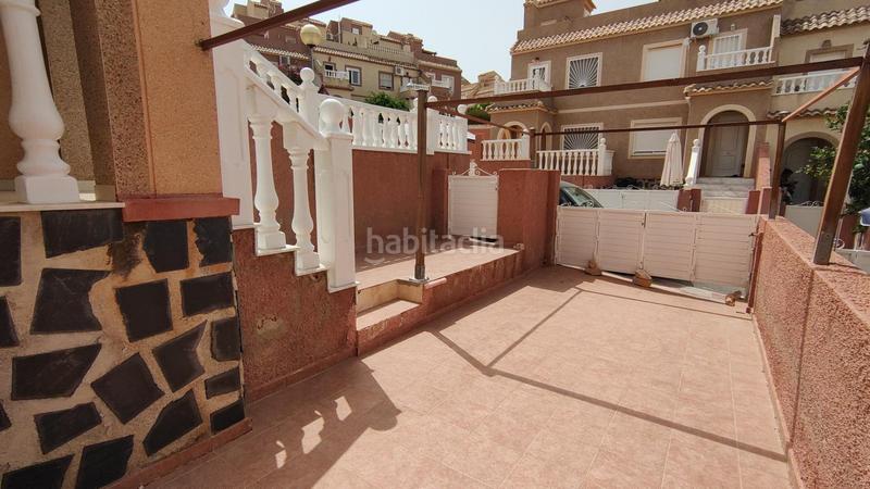 Foto 61510f85-cf9b-4a82-b3eb-b47c07bdab2d. Dúplex  3 dormitorios y 2 baños con solarium y sótano en urb con piscina comunitaria en gran alacant en Santa Pola