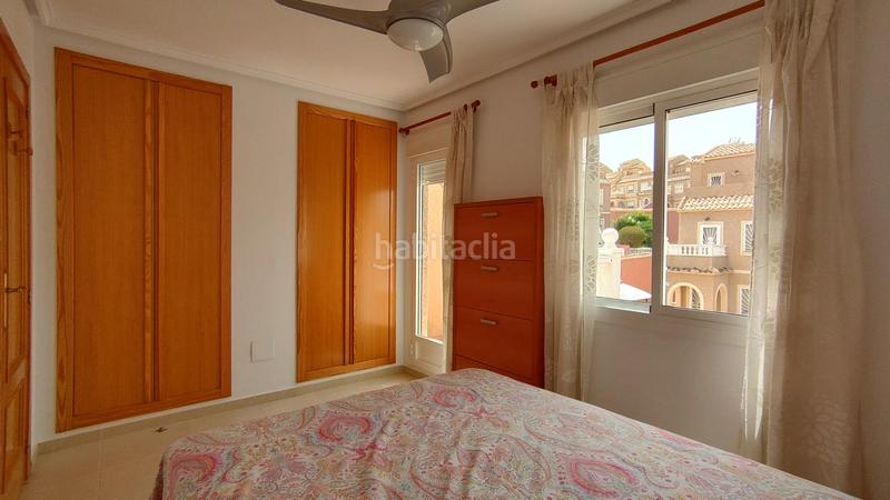 Foto 70072439-af57-4a37-9a0d-af426d5316da. Dúplex  3 dormitorios y 2 baños con solarium y sótano en urb con piscina comunitaria en gran alacant en Santa Pola