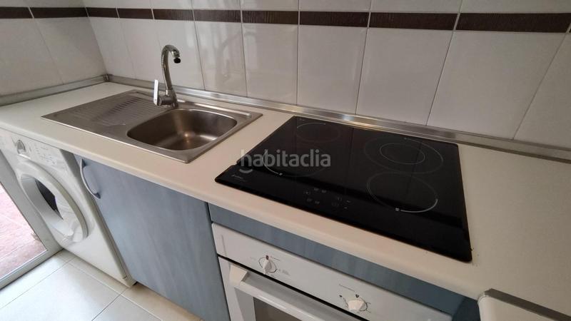 Foto 70e2ae55-8071-436f-92f7-1d077881d7d9. Dúplex  3 dormitorios y 2 baños con solarium y sótano en urb con piscina comunitaria en gran alacant en Santa Pola