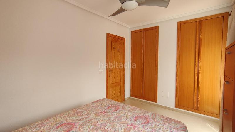 Foto 7c6a5bea-94f5-43ae-ab98-d239ebd93cfb. Dúplex  3 dormitorios y 2 baños con solarium y sótano en urb con piscina comunitaria en gran alacant en Santa Pola