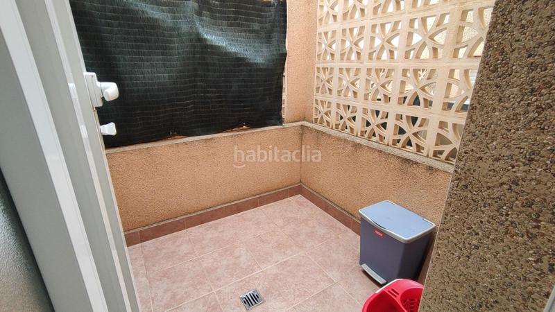 Foto 832a52cf-e64c-40eb-853a-65386eacb69d. Dúplex  3 dormitorios y 2 baños con solarium y sótano en urb con piscina comunitaria en gran alacant en Santa Pola