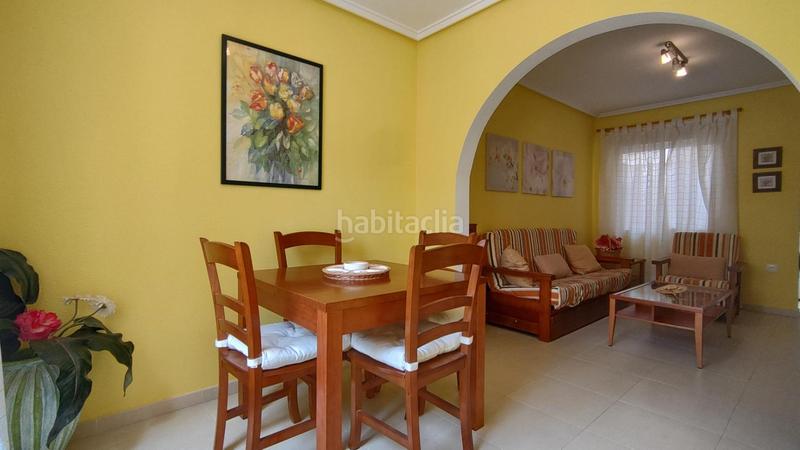 Foto a0f336f9-27eb-4711-8f9b-1c325250d01b. Dúplex  3 dormitorios y 2 baños con solarium y sótano en urb con piscina comunitaria en gran alacant en Santa Pola