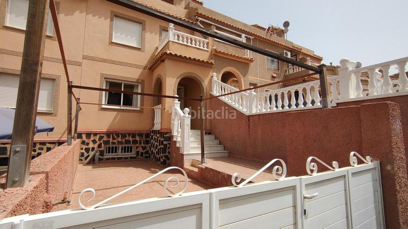Foto c21a0f93-b5e8-4e2c-9f9f-3914fca29984. Dúplex  3 dormitorios y 2 baños con solarium y sótano en urb con piscina comunitaria en gran alacant en Santa Pola