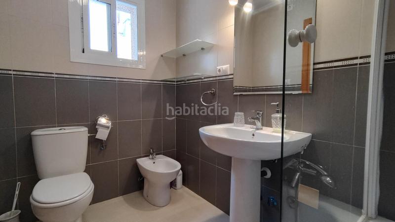 Foto d4cb2ab5-1862-4a87-950a-549987551cd2. Dúplex  3 dormitorios y 2 baños con solarium y sótano en urb con piscina comunitaria en gran alacant en Santa Pola