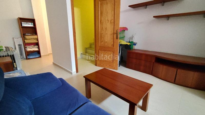 Foto f255bf18-adec-4daa-8797-5b8723bbfdd1. Dúplex  3 dormitorios y 2 baños con solarium y sótano en urb con piscina comunitaria en gran alacant en Santa Pola