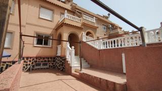 Zweistöckige Wohnung in Monte y Mar. Dúplex 3 dormitorios y 2 baños con solarium y sótano en urb con