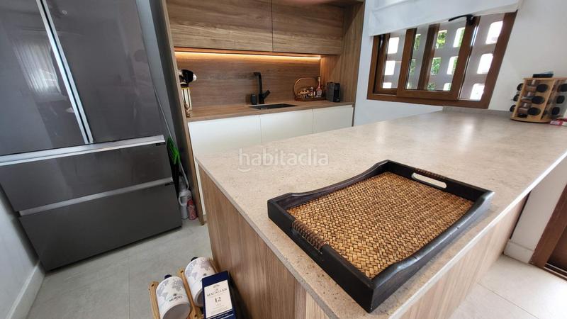 Foto 7687a24d-6537-4e0a-aff5-aba73b400389. Duplex with heating parking pool in Los Arenales del Sol Elche / Elx