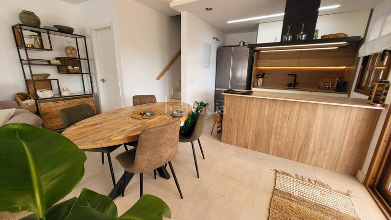 Foto 7bec24d4-2b6b-4ab8-8db5-a61e174dc96d. Duplex with heating parking pool in Los Arenales del Sol Elche / Elx