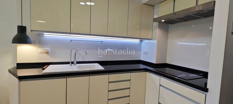 Foto 36ea726a-5789-4a1f-93aa-a8633f4aa428. Apartament amb aparcament piscina a Playa de San Juan Alicante