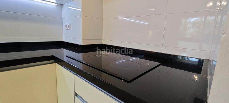 Foto 6d78e664-bb39-4d38-af2f-7c21919131a6. Apartament amb aparcament piscina a Playa de San Juan Alicante