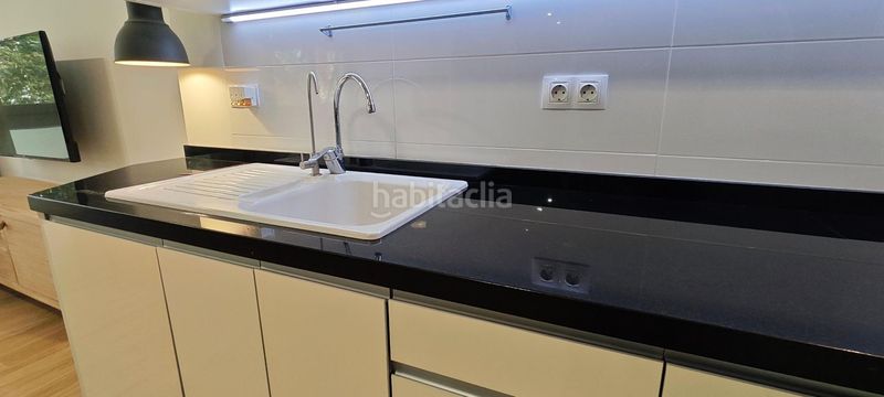 Foto f37d9f27-1857-4472-b5db-8fbc2f50a170. Apartament amb aparcament piscina a Playa de San Juan Alicante