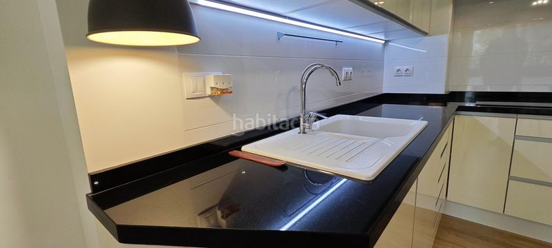 Foto f78c6f42-c39d-418f-bce9-4651e0cdc188. Apartament amb aparcament piscina a Playa de San Juan Alicante