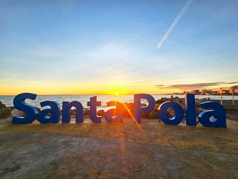 Foto 1011cfb2-bec3-4889-b51c-6e78e313c400. Pis a Centro Santa Pola